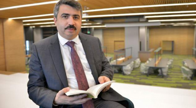 Uyumayan kütüphanede Başkan Yılmaz'dan bir ilk