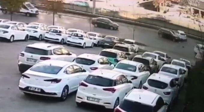 Bursa'da kedi zincirlemeye kazaya sebep oldu