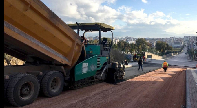 Osmangazi'de asfalt mesaisi