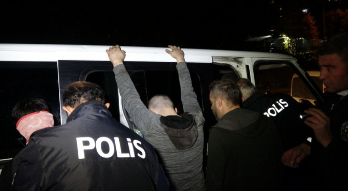 Kısıtlamada polis kovalamacası kamerada