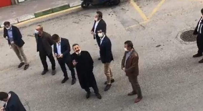 Bursa'nın babacan emniyet müdürü halkın içinde