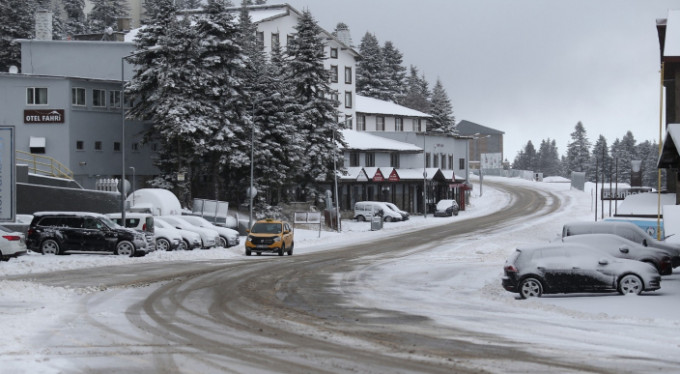 Uludağ yeniden beyaz gelinliğini giydi
