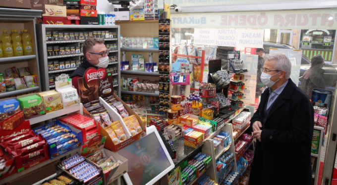 Başkan Erdem'den esnafa moral ziyareti