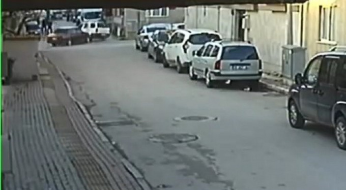 Sokak arasında hız merakı kaza getirdi