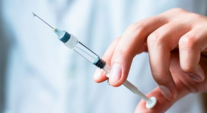 İngiltere'nin de aşı takvimi belli oldu