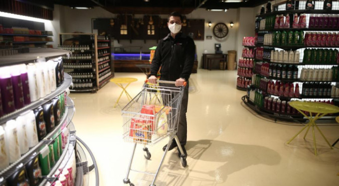 Bu market arabaları mikropları öldürüyor