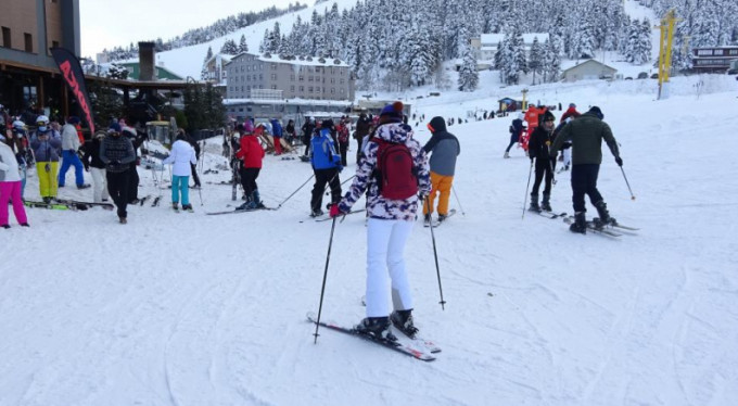 Zirvede pistler doldu