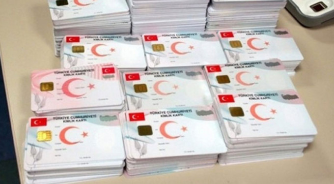 3 yılda 300 binde fazla kişi ismini değiştirdi