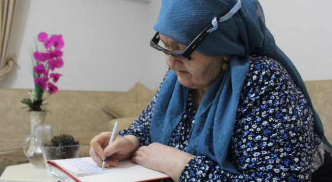 Rüyalarına şiir yazarak fenomen oldu