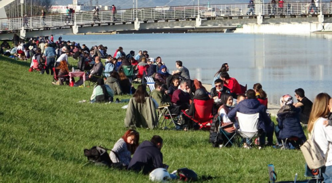 Bursalılar parklara akın etti