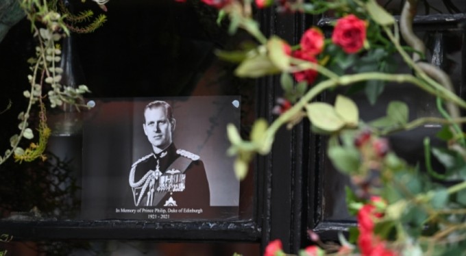 Prens Philip son yolculuğuna uğurlandı