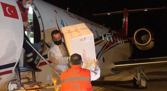 Türkiye'den KKTC'ye 40 bin doz aşı