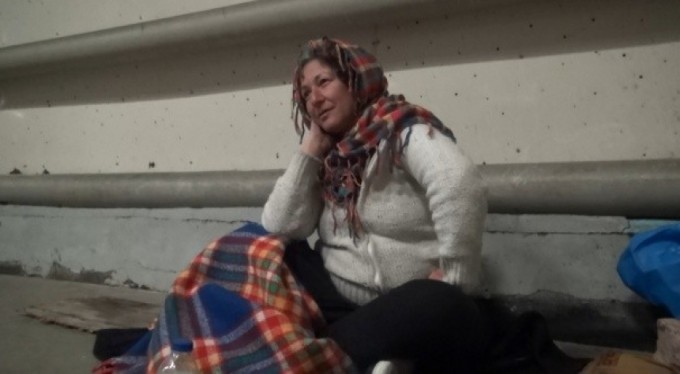 Evsiz kadına Büyükşehir sahip çıktı