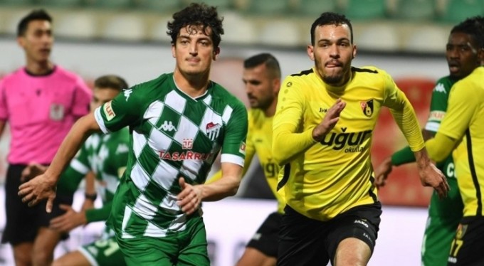 Bursaspor 8 maçtır İstanbulspor'a yenilmiyor