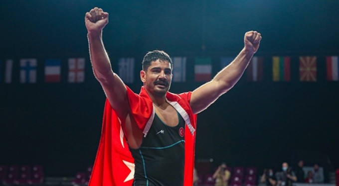 Taha Akgül, Avrupa güreş tarihine geçti