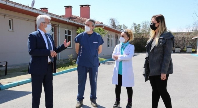 Başkan Erdem veteriner hekimlerin gününü kutladı