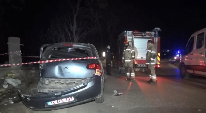 Aşırı hız kazaya sebep oldu, 3 kişi ağır yaralı