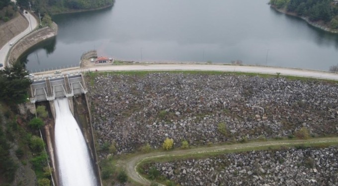 Bahar bereketiyle geldi baraj kapakları açıldı