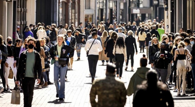 Virüs, dünyayı kasıp kavuruyor, sayı 150 milyonu aştı