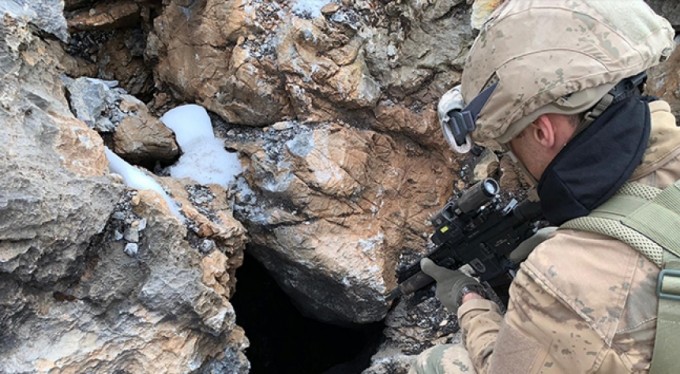 24 saatte hainlerin 35 sığınağı temizlendi