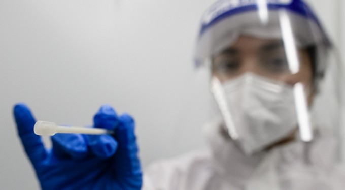 İran, korona virüse karşı sprey geliştirdi