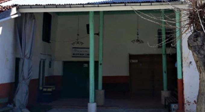 Vicdansız hırsızlar, caminin hoparlörlerini çaldı