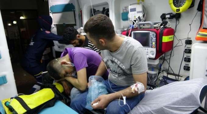 İftar yemeği zehirledi, 70 işçi hastanelik