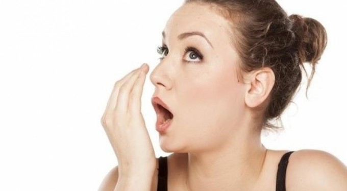 Ağız kokusuna karşı armut yiyin