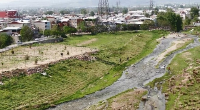 Derede nefes kesen kovalamaca