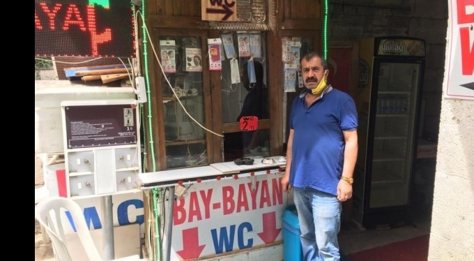 Hırsızlar cami tuvaletine girmeyi huy edindiler