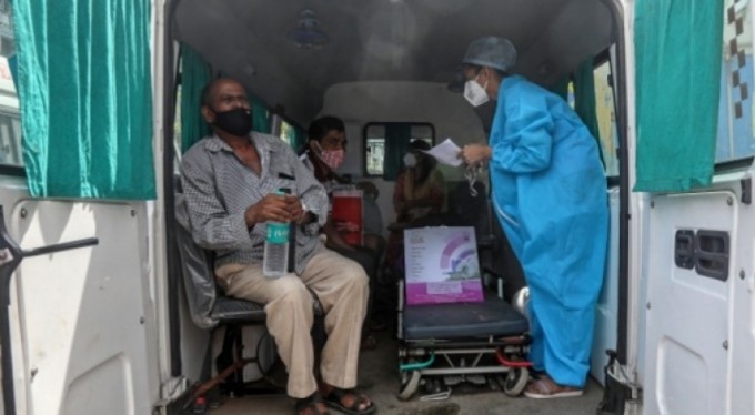 Hindistan'da can kaybında yeni rekor: 3 bin 689 kişi öldü