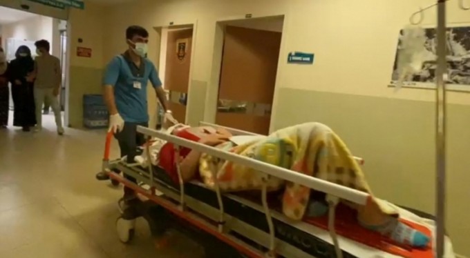 Telefonla konuşurken pencereden düştü