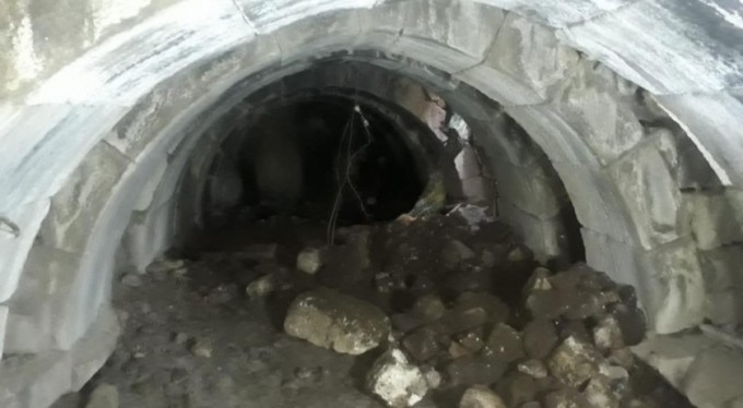 Kaçak kazıda yer altından Roma zindanları çıktı