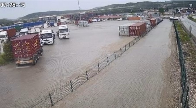 Bursa'daki servis kazası böyle yaşandı