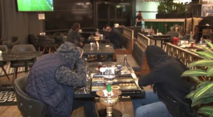 Kısıtlamada nargile keyfine bekçiler 'dur' dedi