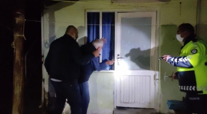 15 saattir haber alınamıyordu, imdadına polis yetişti