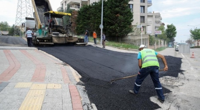 Nilüfer'de konforlu ulaşım için asfalt seferberliği