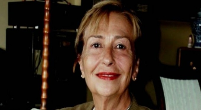 Ünlü Edebiyatçı Emine Işınsu, hayatını kaybetti