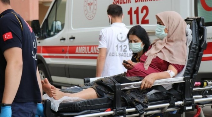 Ağabey-kardeş kavgasında olan yengeye oldu