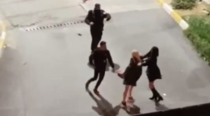 Kadınların saç baş kavgası kamerada