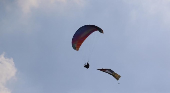 Uludağ'dan Filistin'e özgürlük için atladılar