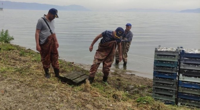 İznik'te balıkçıların ağına 2 bin yıllık tarih takıldı