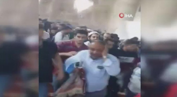 Zalim İsrail'in Mescid-i Aksa'ya böyle saldırmışlar