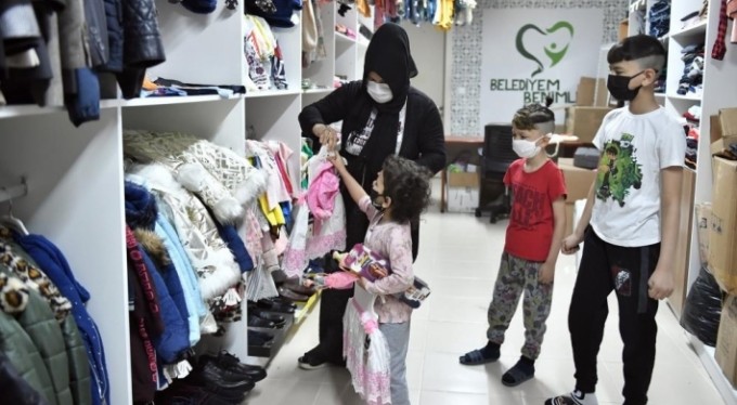 Çocukların bayramlıkları Osmangazi'den