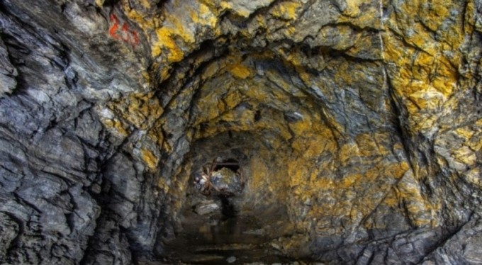 Gine'de altın madeninde göçük: 15 ölü