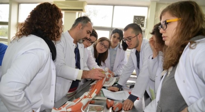 Uludağ Üniversitesi Yalovalı doktor adaylarına kucak açtı