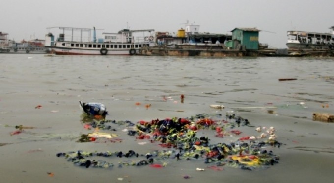Hindistan'da insanlık kıyıya vurdu; 71 ceset...