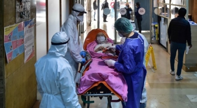 Bakan Koca: 'İstanbul'da vaka sayısı yüzde 65 azaldı'