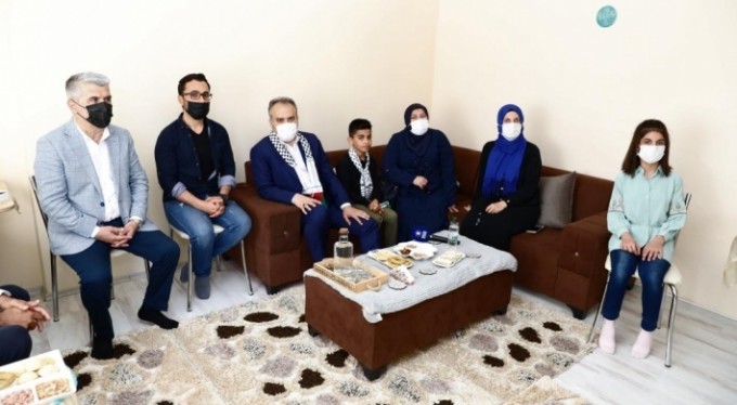 Bursa'dan zulme uğrayan Filistin'e güçlü destek