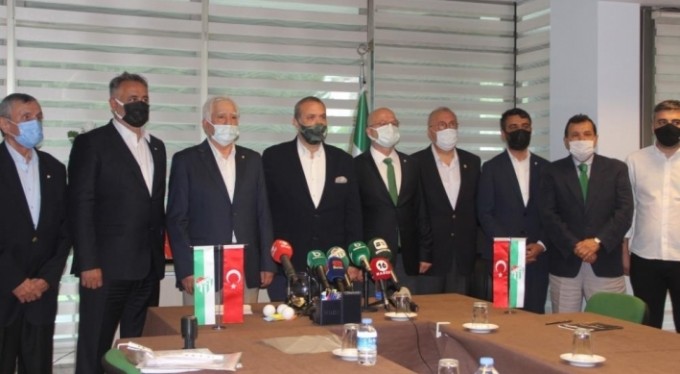 Bursaspor başkan adayları listeleri teslim etti